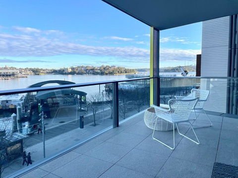 RARE Luxury Waterfront Living - Darwin Tourism 1