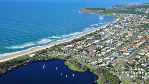 At The Beach - Lennox Head - Darwin Tourism 2
