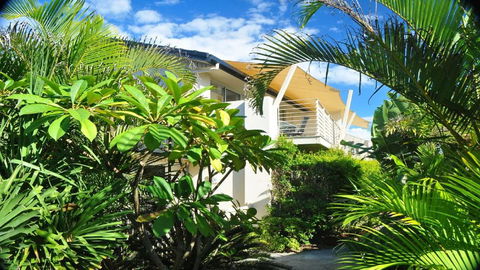 At The Beach - Lennox Head - Darwin Tourism 3