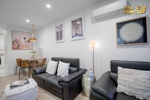 AU.JOY Great View 2 Bedroom Apartment (CBD 1) - Darwin Tourism 2