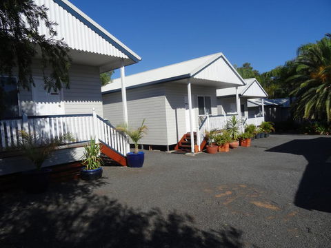 Augathella Palms Motel - Darwin Tourism 0