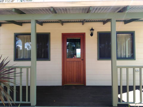 Augusta Chalet - Darwin Tourism 1