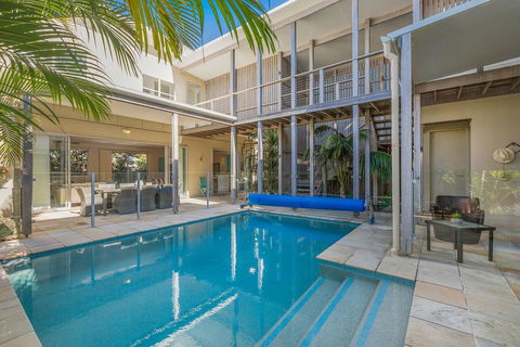 Augusta House - Darwin Tourism 0