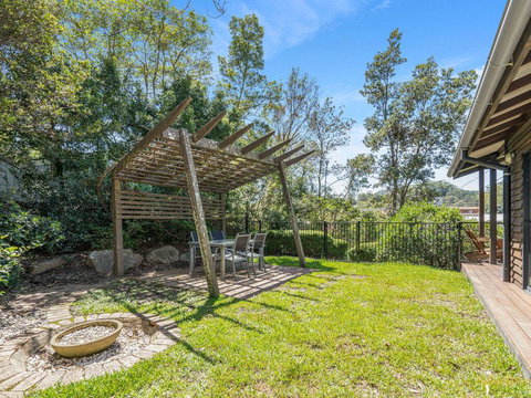 Avoca Beach Living - 84 Avoca Drive, Avoca Beach - Darwin Tourism 2