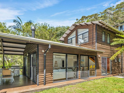Avoca Beach Living - 84 Avoca Drive, Avoca Beach - Darwin Tourism 1