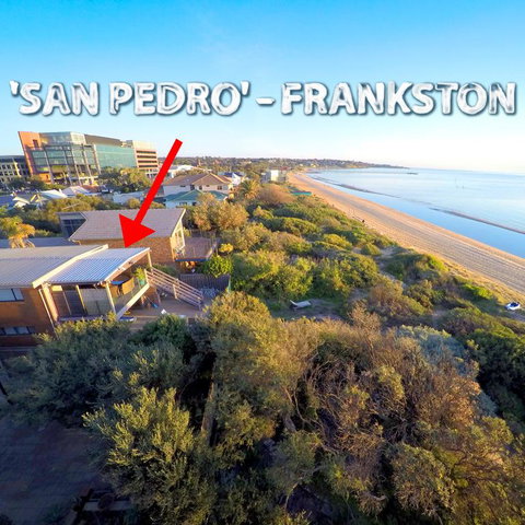 Award Winning Beach Front Retreat - Darwin Tourism 3