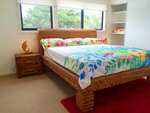 Award Winning Beach Front Retreat - Darwin Tourism 1