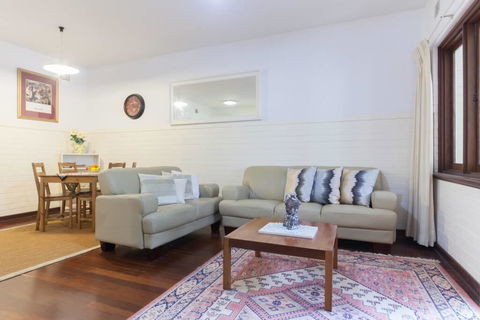 B2 Broadway Abode Close To Swan River, UWA & Hospitals - Darwin Tourism 0
