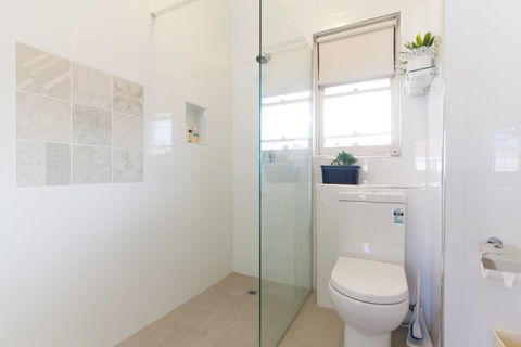 B7 Close To UWA, Swan River, Cafes And The New Children's Hospital - Darwin Tourism 1