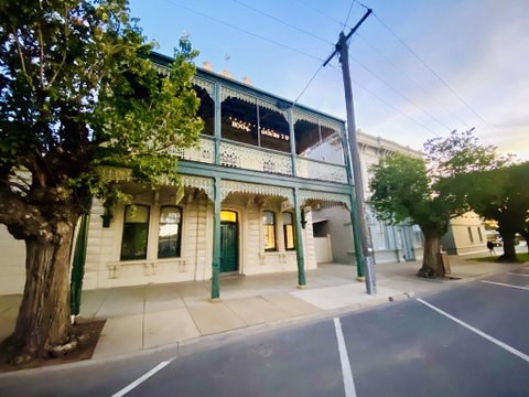 Balcony Level - Heygarth House - Port Of Echuca Townhouse - Darwin Tourism 2