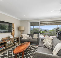 Barefoot Top Floor 32 Skyline Crescent Crescent Head - Darwin Tourism