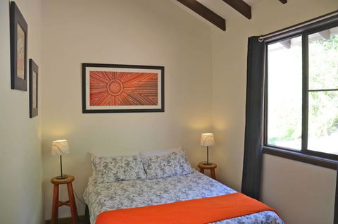 Barrels Beach House, 28 Dulconghi Street - Darwin Tourism 2