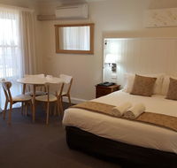 Bathurst Gold Panner - Darwin Tourism