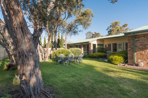 Bay Beach Beauty - Darwin Tourism 2