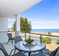 Bayline Beachfront Apartment no 4 - Darwin Tourism