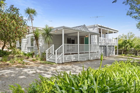 BAYSHORE - DROMANA - Darwin Tourism 0