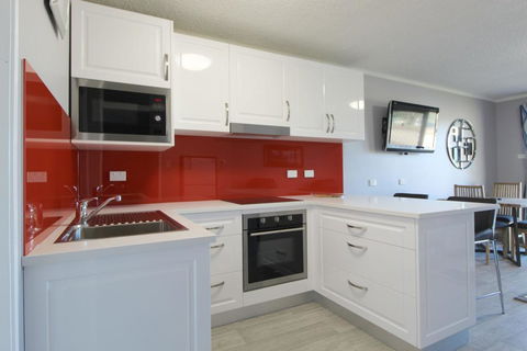 Beachfront 4, 25 Willow Street - Darwin Tourism 0