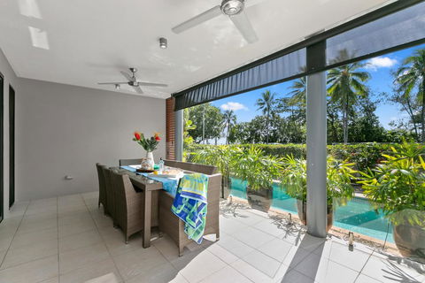 Beachfront Apartment With Ocean Views - Darwin Tourism 0