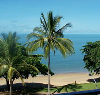Beachfront Apartments on Trinity Beach - Darwin Tourism
