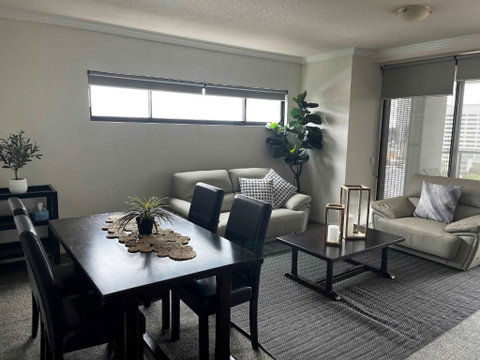 Republic Apartment - Darwin Tourism 2