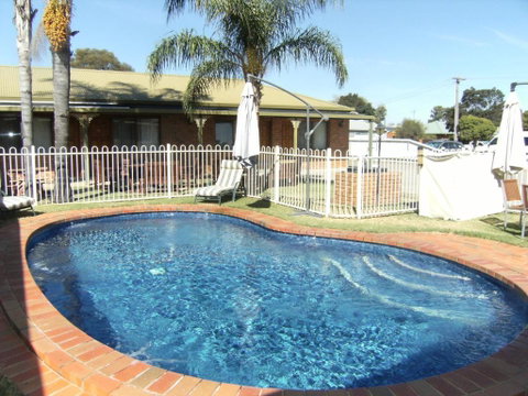 Regency Court Motel - Darwin Tourism 3