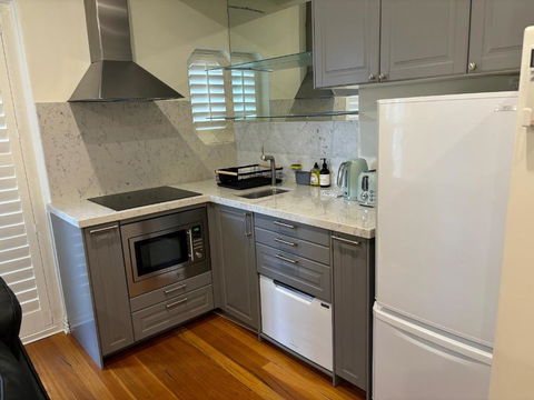 Regents Gate East Melbourne - Darwin Tourism 3