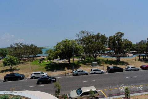RIVERFRONT BREEZE @ The Cosmopolitan Unit10307 - Darwin Tourism 2