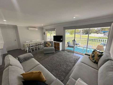 Riverview - South Yunderup - Darwin Tourism 0
