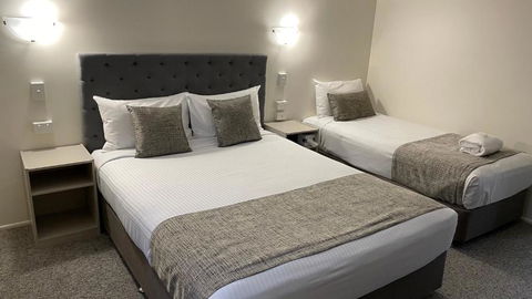 Rocky Gardens Motor Inn Rockhampton - Darwin Tourism 2