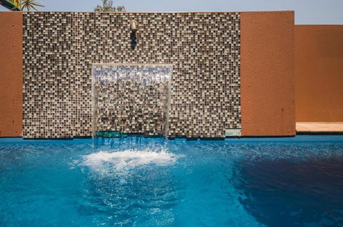 Rocky Resort Motor Inn - Darwin Tourism 3
