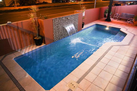 Rocky Resort Motor Inn - Darwin Tourism 2