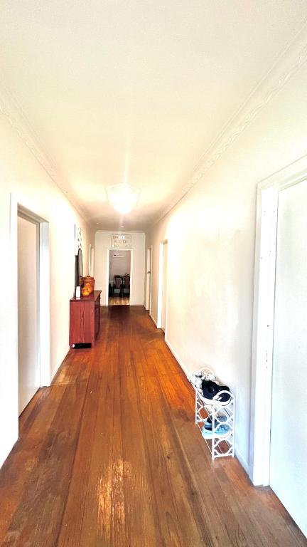 Room Near To Melbourne Airport & Train Station - Darwin Tourism 1