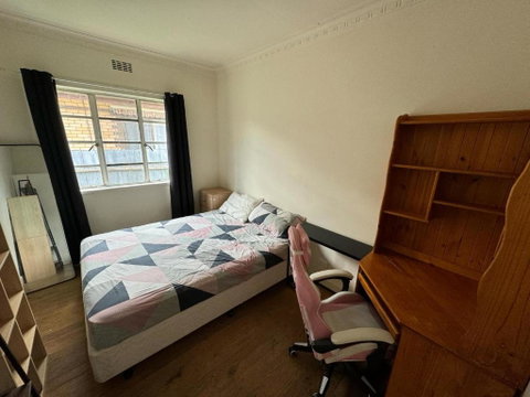 Room Near To Melbourne Airport & Train Station - Darwin Tourism 3
