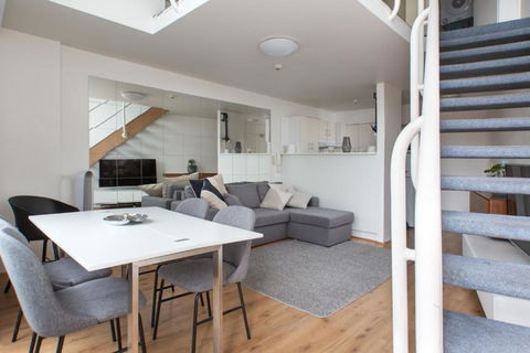 S203S - The Loft By Darling Harbour - Darwin Tourism 1