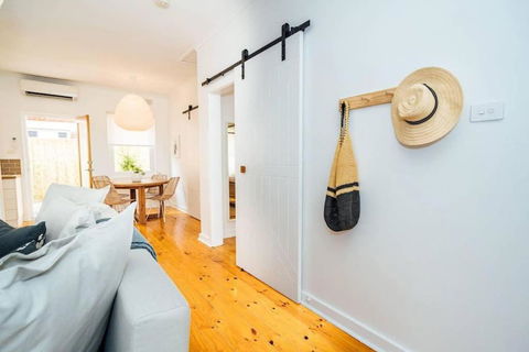 Salt At Arlo Refined Luxury In Glenelg - Darwin Tourism 3