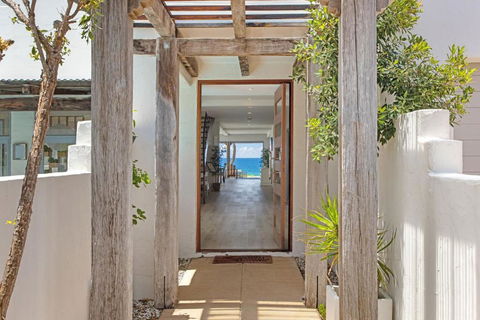 Saltwater Beach House - Darwin Tourism 3