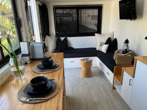 SALTY SOUL KIAMA - Tiny House By The Ocean - Darwin Tourism 0