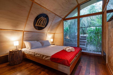 Sanctuary - Bruny Island - Darwin Tourism 2