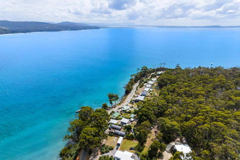 Sanctuary - Bruny Island - Darwin Tourism 3