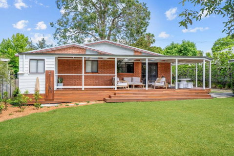 Sandalwood At Huskisson - Darwin Tourism 2