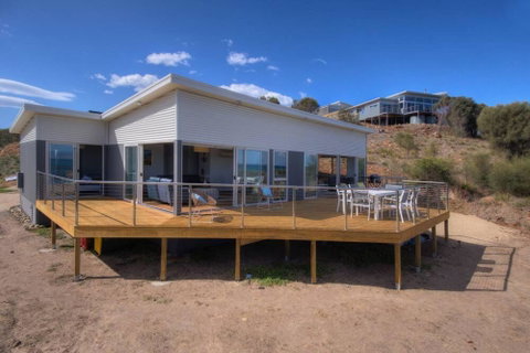 Sandbar Beach House - Darwin Tourism 1