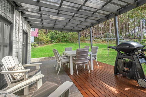 Sandlines At Hyams Beach - Darwin Tourism 3