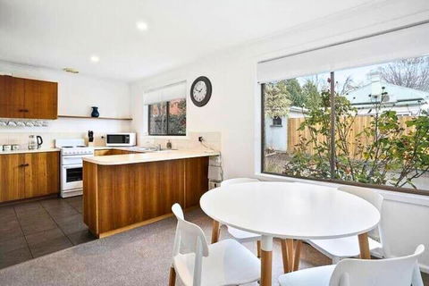 Sandy Bay Cozy Cottage Close To CBD - Darwin Tourism 1