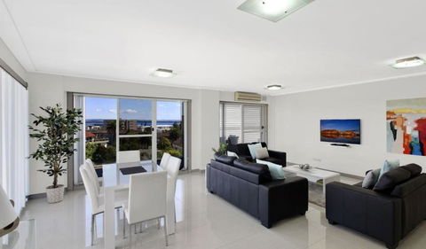 Sandy Cove Apartment The Entrance 45 - Darwin Tourism 0