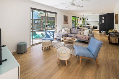 Sandy Dunes Retreat Pet-Friendly Wurtulla Home - Darwin Tourism 2