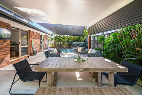 Sandy Dunes Retreat Pet-Friendly Wurtulla Home - Darwin Tourism 1