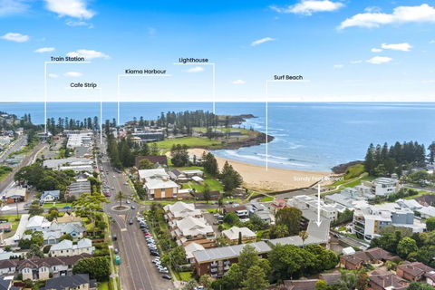 Sandy Feet - Darwin Tourism 0