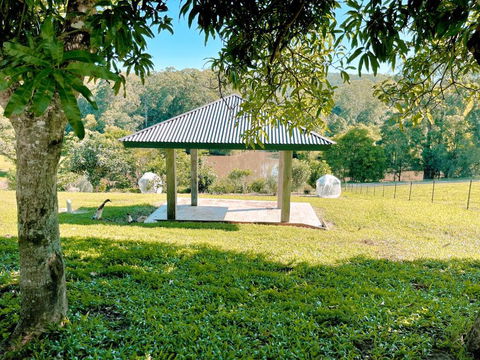 Seven Peaks Farm Stay - Darwin Tourism 1