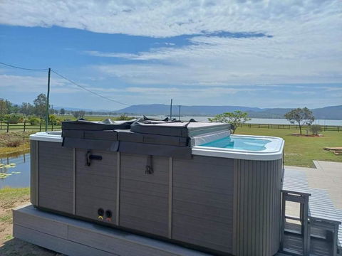 Somerset Lake House - Darwin Tourism 1