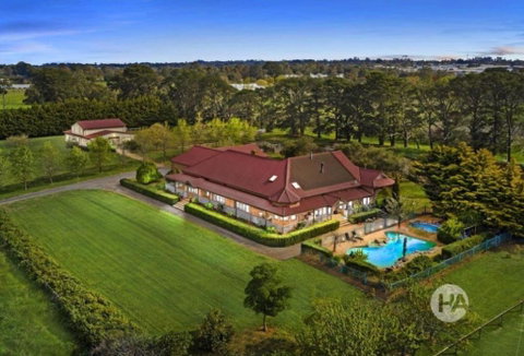 Sommerville Majestic Farm Manor Retreat 5bd 3Bth Pool Spa - Darwin Tourism 0